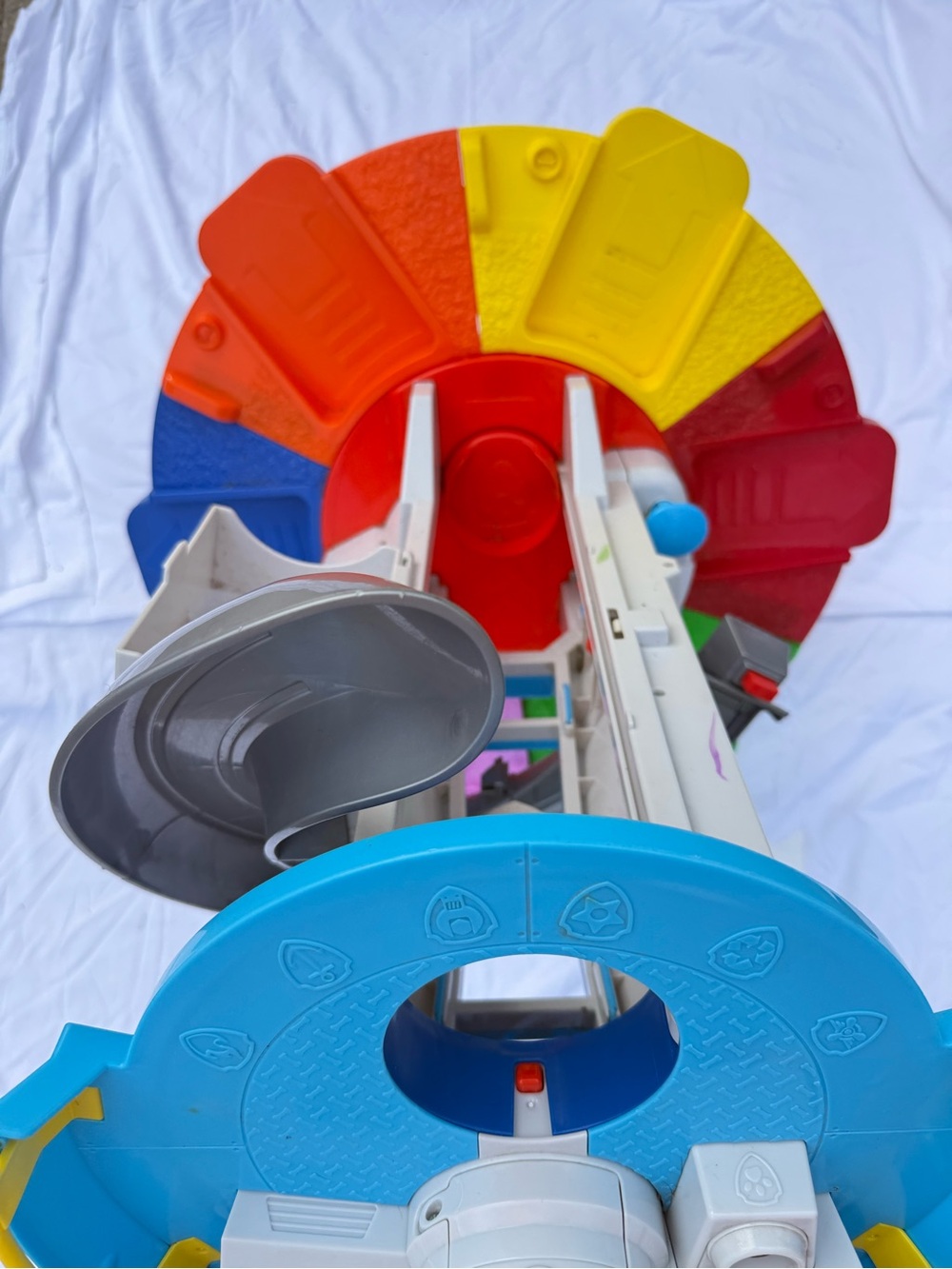 Paw patrol Multi-Color Spiral Ramp Playset Toy - Blue and Rainbow